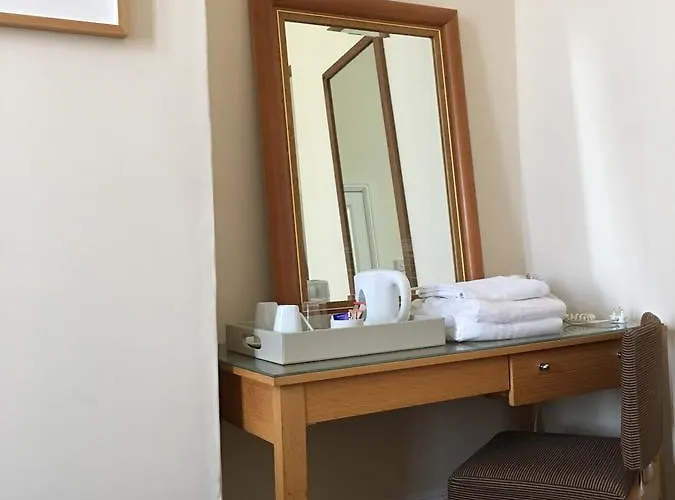 Budget Room